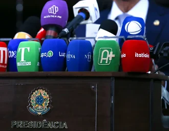 Jornalistas sofreram mais de 14 mil ataques no 1º turno das eleições