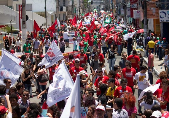 Manifestações contra PEC 55 ocorrem em Maceió e Delmiro Gouveia nesta sexta