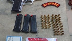 PM recupera veículos, apreende armas e 55 munições