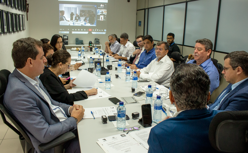 Juceal celebra tempo recorde para abertura de empresas em AL