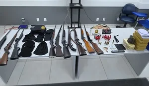 Operação apreende drogas, armas e material ligado ao Comando Vermelho no Agreste de Alagoas