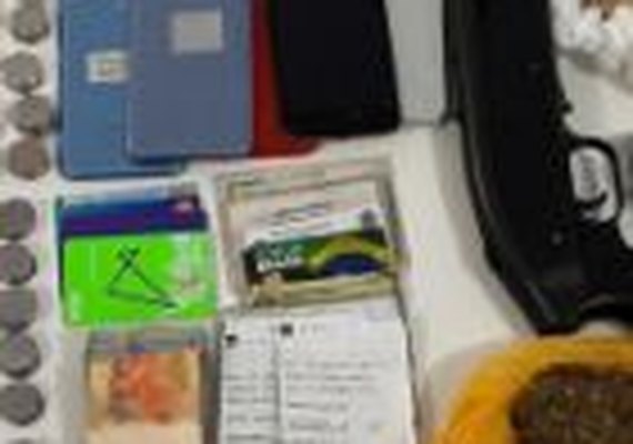 Operação integrada entre PC e PM prende quatro pessoas e apreende armas e drogas em Arapiraca