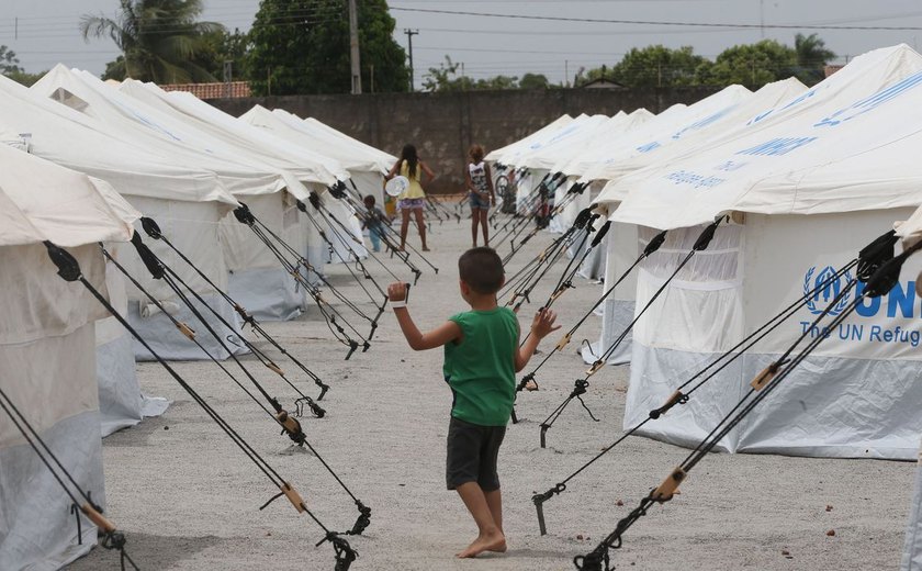 Refugiados no Brasil veem futuro através de educação, saúde e esporte