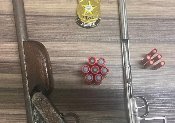 Operação da Polícia Civil prende homem em flagrante e apreende armas e drogas em Arapiraca