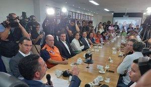 Governador e 13 prefeitos assinam 'Carta de Alagoas' com 11 medidas urgentes para reduzir efeitos do desastre ambiental