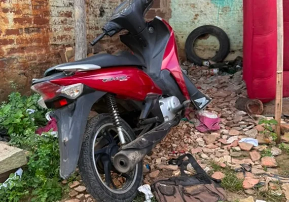 Moto roubada é localizada após ser abandonada em rua de Arapiraca