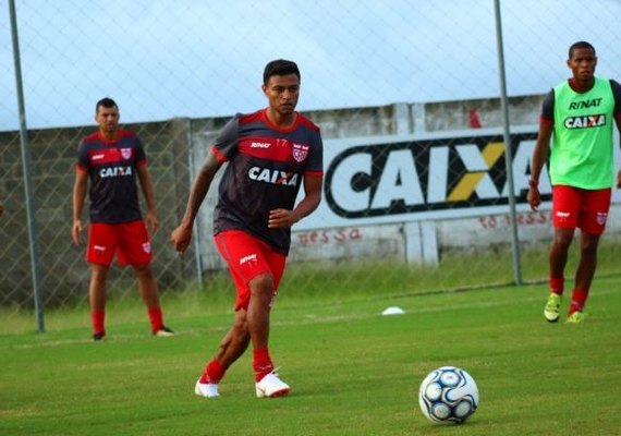 Cleiton Xavier é relacionado e pode fazer estreia pelo CRB contra o Brasil de Pelotas