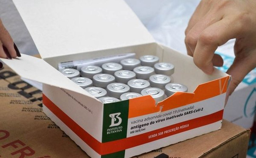 Sesau distribuiu mais de 22 mil doses de vacinas para aplicação da 2ª dose da Coronavac