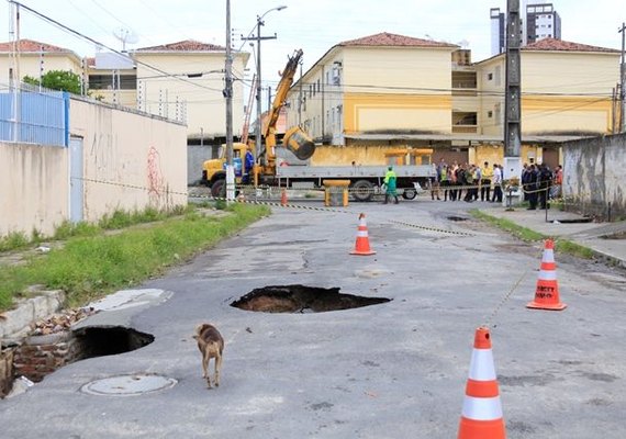 Bairro do Pinheiro: mais de 500 imóveis devem ser evacuados, diz Defesa Civil