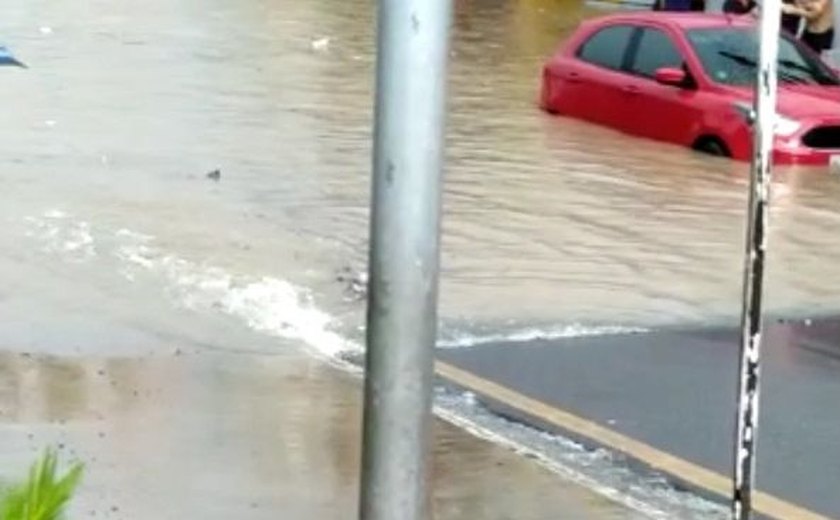 Municípios de Alagoas seguem em alerta por conta das chuvas