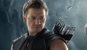 Renner, o Gavião Arqueiro dos Vingadores, quebra os dois braços em filmagens