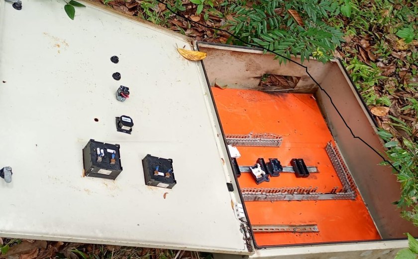 Vandalismo e furto de equipamentos interrompem abastecimento de água em Riacho Doce