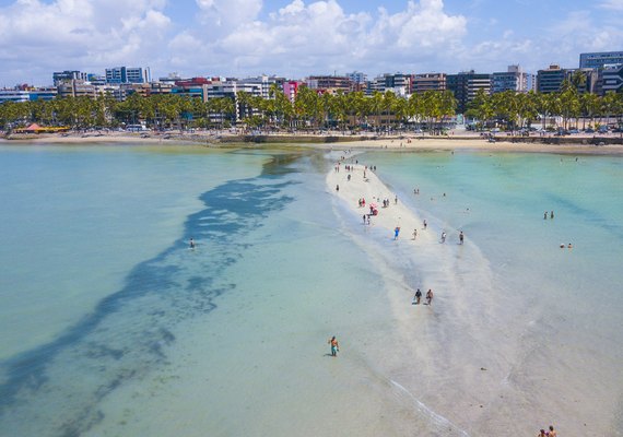 Maceió é o 1º destino do Nordeste e o 3º do país mais procurado até dezembro de 2022