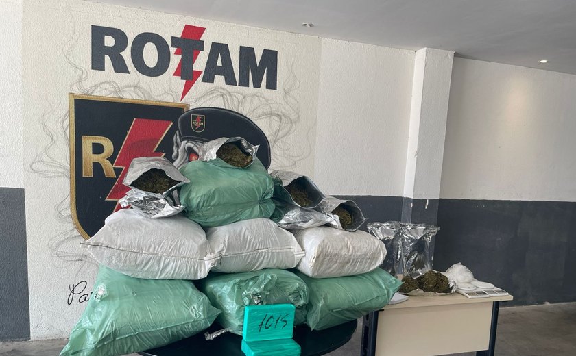 Polícia Militar apreende 80 quilos de drogas em residência de Maceió
