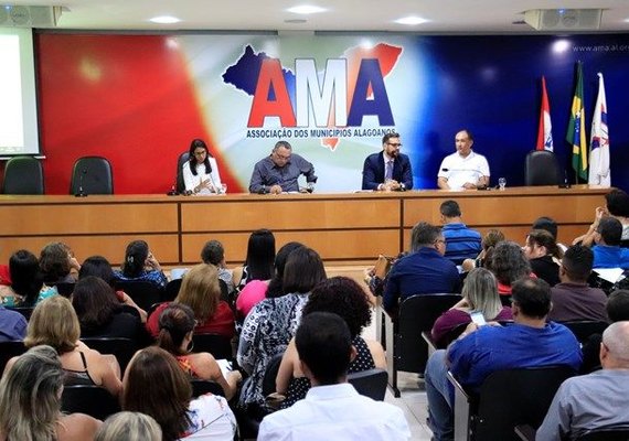 Promotores orientam gestores alagoanos sobre transporte escolar