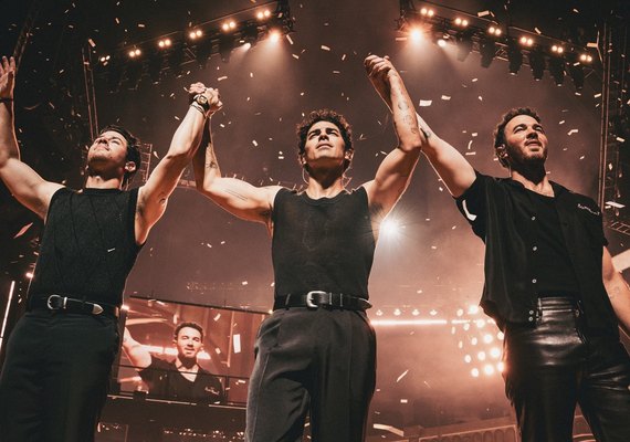 Retorno para comemorar! Jonas Brothers anunciam show único no Brasil em turnê de 20 anos