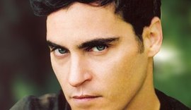 Joaquin Phoenix deve viver o Coringa em filme solo do vilão