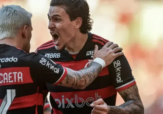 Flamengo assume a liderança do Brasileirão após vencer Atlético-GO