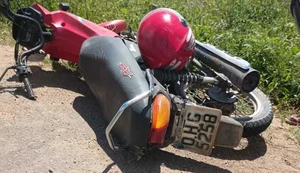 Motociclista morre após colisão contra carro na BR-316 em Poço das Trincheiras