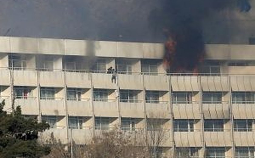 Subiu para 18 o número de mortes em um ataque no luxuoso Hotel no Afeganistão