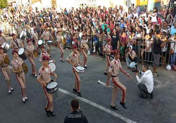 Colégio Tiradentes Agreste participa do desfile cívico dos 93 anos de Arapiraca