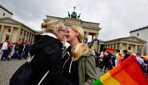 Parlamento aprova casamento gay na Alemanha