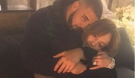 Jennifer Lopez e Drake confirmam romance compartilhando foto carinhosa