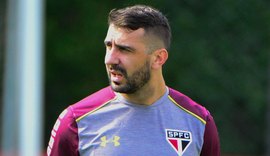 Lucas Pratto lamenta confusão no Uruguai e critica futebol sul-americano