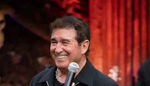 Cantor Amado Batista se pronuncia após aparecer em lista suja do trabalho escravo