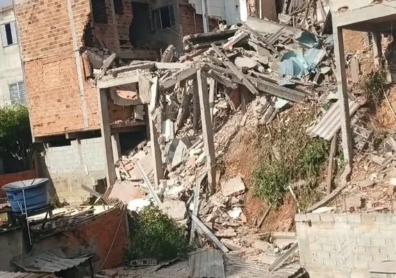 Explosão de botijão de gás causa interdição de 13 casas em São Paulo