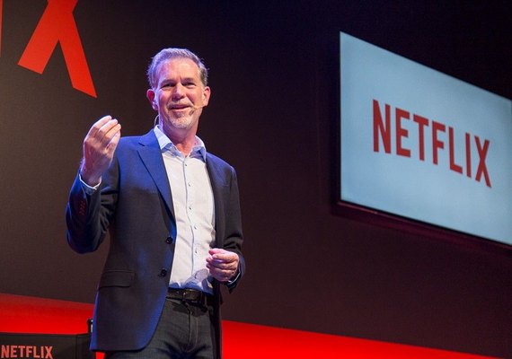Nova série brasileira do Netflix, 'Samantha!' é anunciada em São Paulo