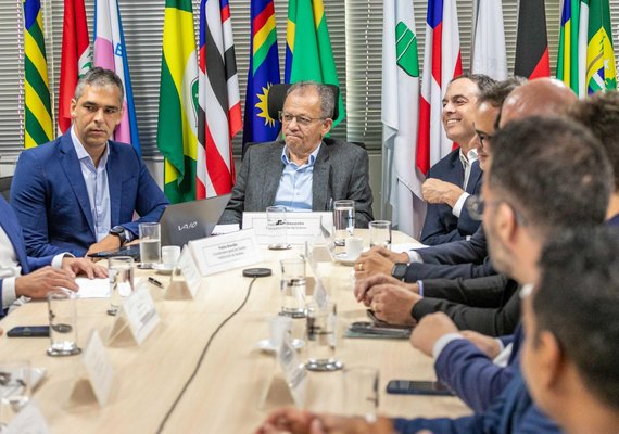 Em Pernambuco, Paulo Dantas articula ampliação de crédito para empresas do Nordeste