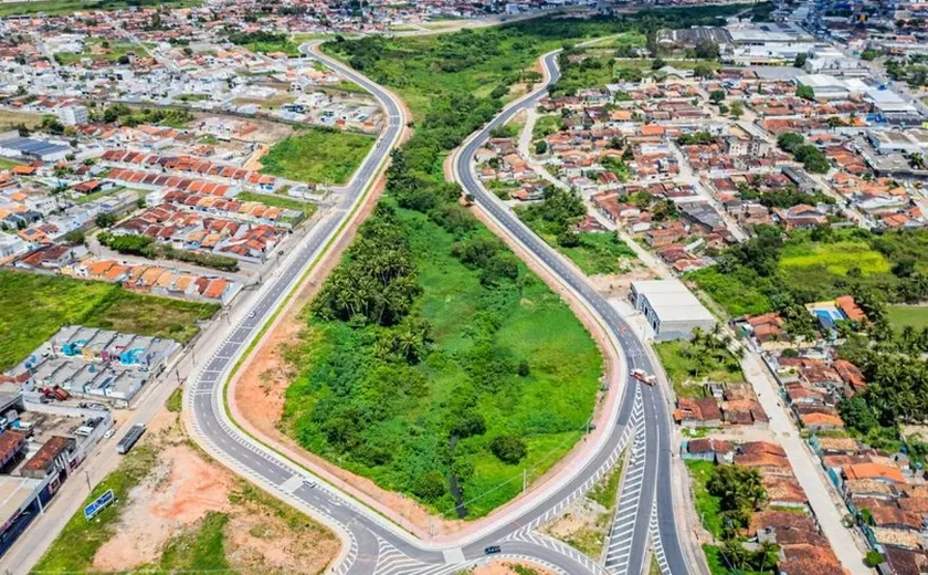 Obra da Marginal do Riacho Piauí une desenvolvimento urbano e preservação ambiental em Arapiraca