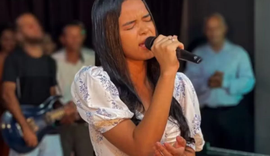 Cantora gospel morre aos 18 anos após acidente com ambulância