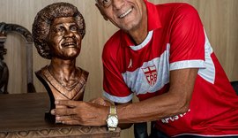 CRB inaugura busto em homenagem ao ídolo regatiano Joãozinho Paulista