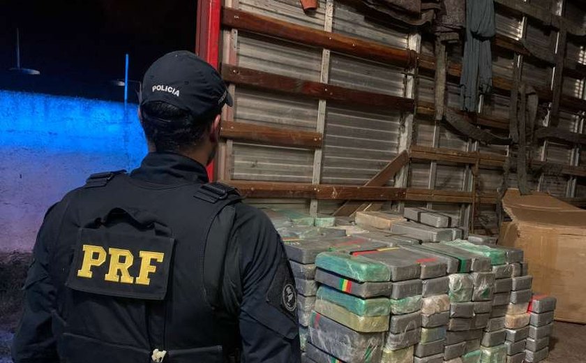 PRF apreende quase 360 kg de pasta base de cocaína em São Miguel dos Campos