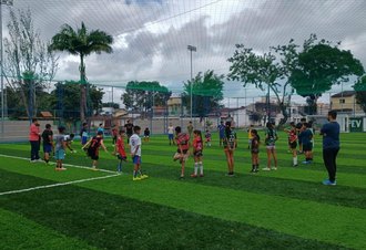 Areninha do Acauã recebe primeira aula do Contraturno Campeão