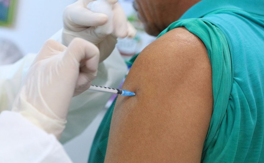 Município de Maceió adotará medidas para evitar aglomerações durante vacinação