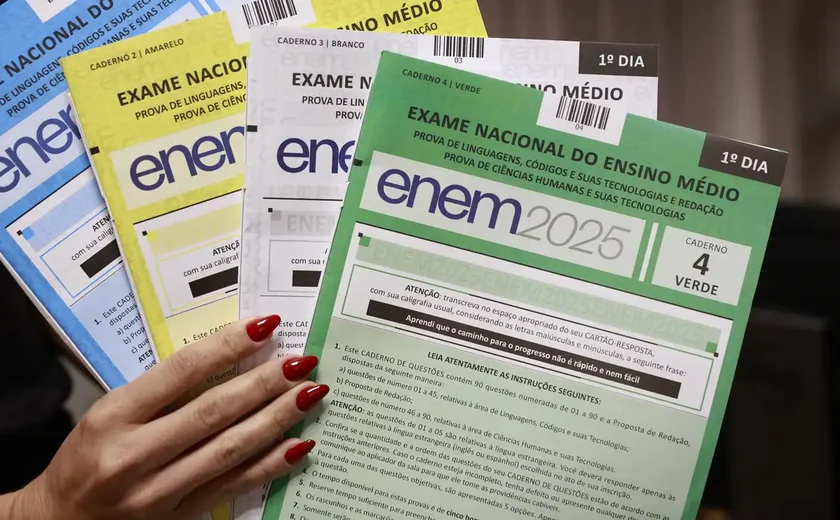 Enem 2025: candidatos fazem prova de matemática e ciências da natureza