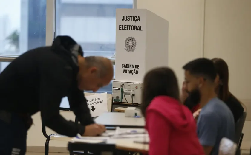 Número de eleitores com mais de 60 anos cresceu 74%, aponta pesquisa