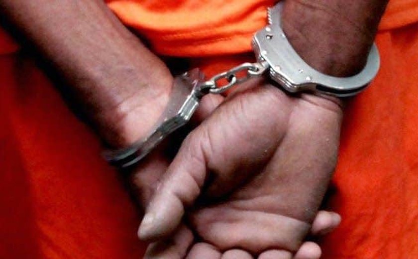 Pai e tio são presos em Craíbas por estupro de criança de oito anos de idade