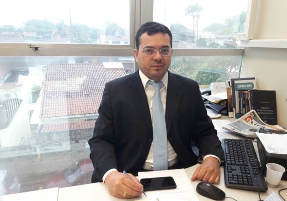 Satuba ultrapassa gastos com pessoal e TCE/AL manda reduzir despesas