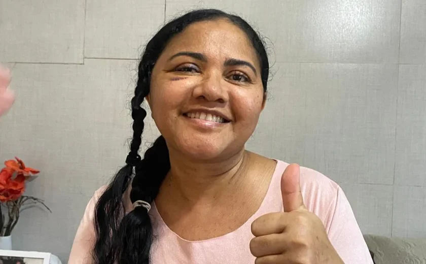 Paciente do Hospital Metropolitano de Alagoas recupera visão após cirurgia complexa