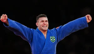 Willian Lima conquista prata no judô, a 1ª medalha do Brasil em Paris