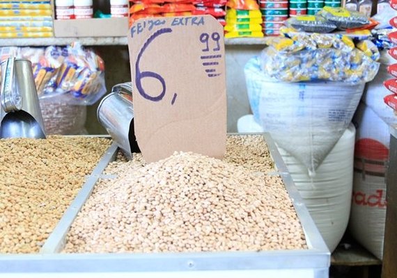 Vendedores alegam safra abaixo da média para aumento do feijão