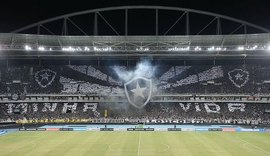 Vasco vence Botafogo por 3x2 com gol nos acréscimos