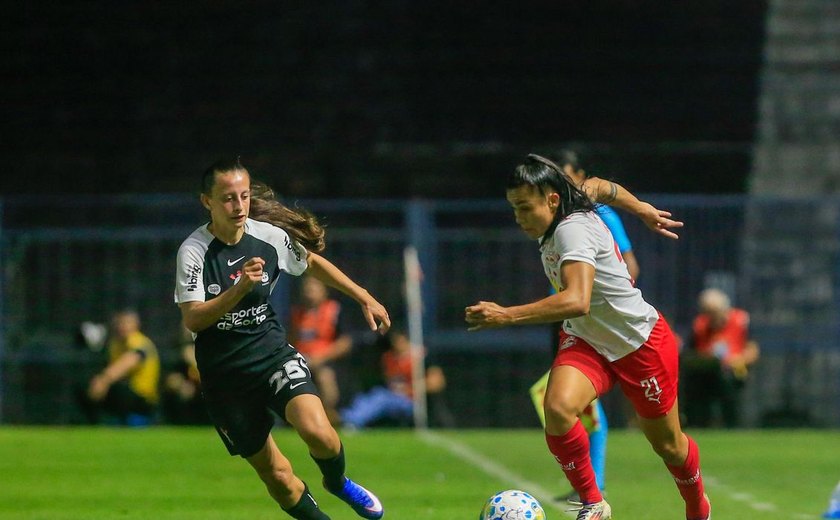 Corinthians goleia Bragantino e assume liderança do BR Feminino