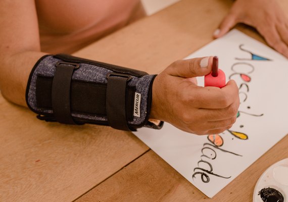 Materiais escolares desenvolvidos com tecnologia assistiva ampliam a inclusão