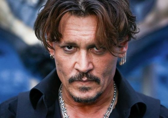 Denúncia anônima leva polícia à casa de Johnny Depp nos EUA