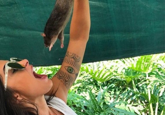 Ex-bailarina do Faustão aparece com rato em foto e é detonada pelos fãs